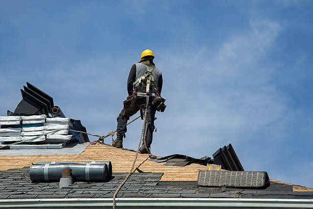 Professional Flat Roof Repair technician working in Mexico, IN